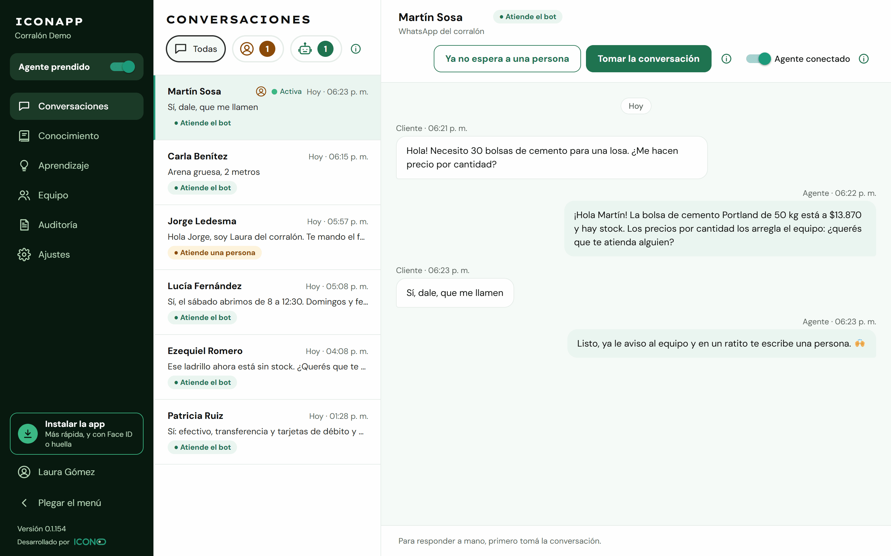El panel de Vende con IA en la compu: la lista de conversaciones de un corralón y una conversación abierta donde el cliente pide hablar con una persona.